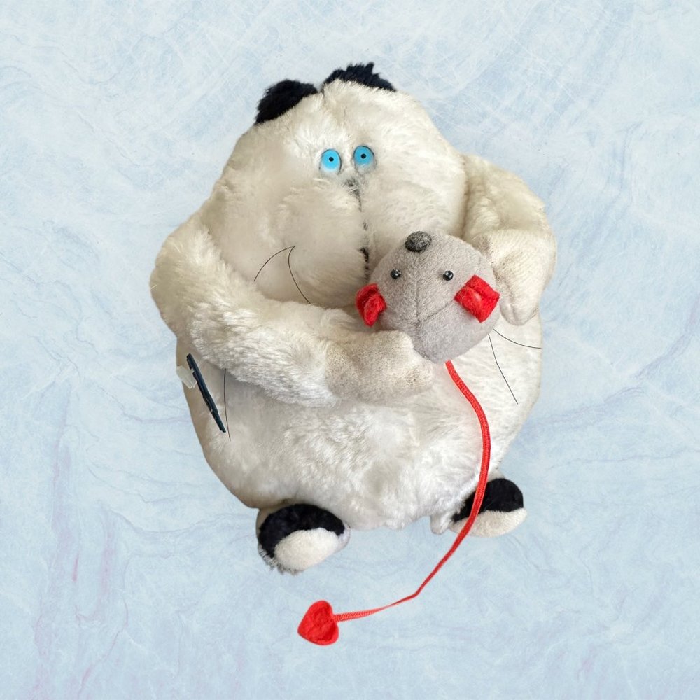 Applause 1983 White Cat Holding Mouse with Heart Tail Vintage Plush 7" x 7"